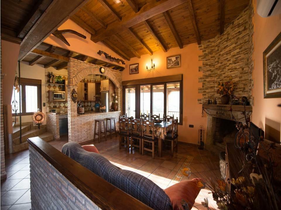 Casa Rural Apartamento Las Malpicas Наваконсехо Экстерьер фото